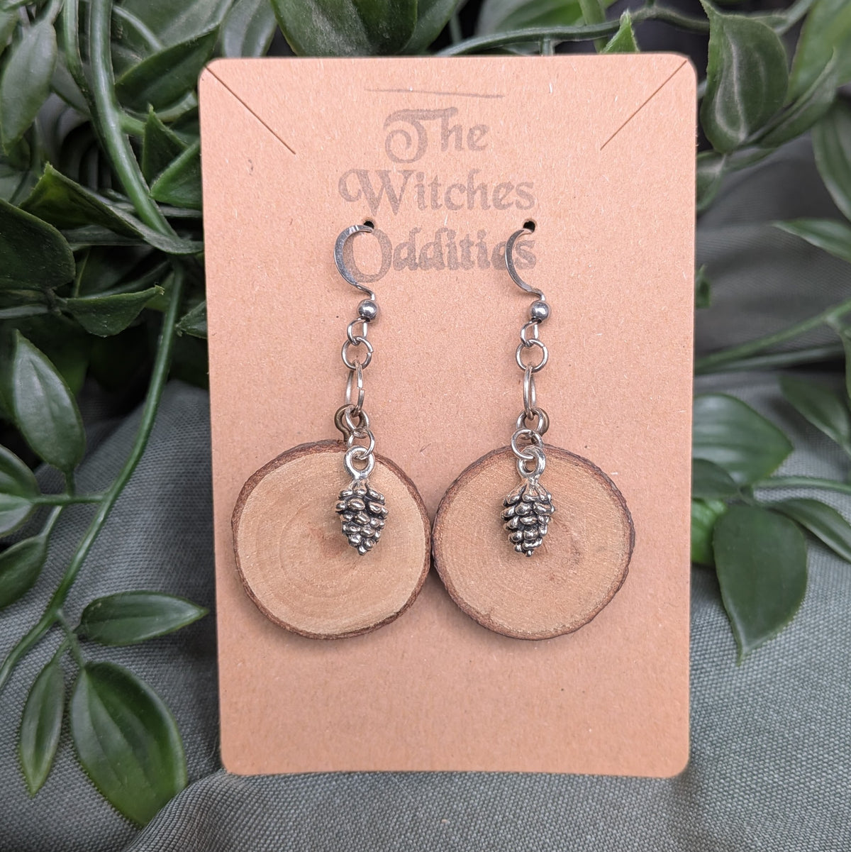 Wood Slice Earrings - Pine cone